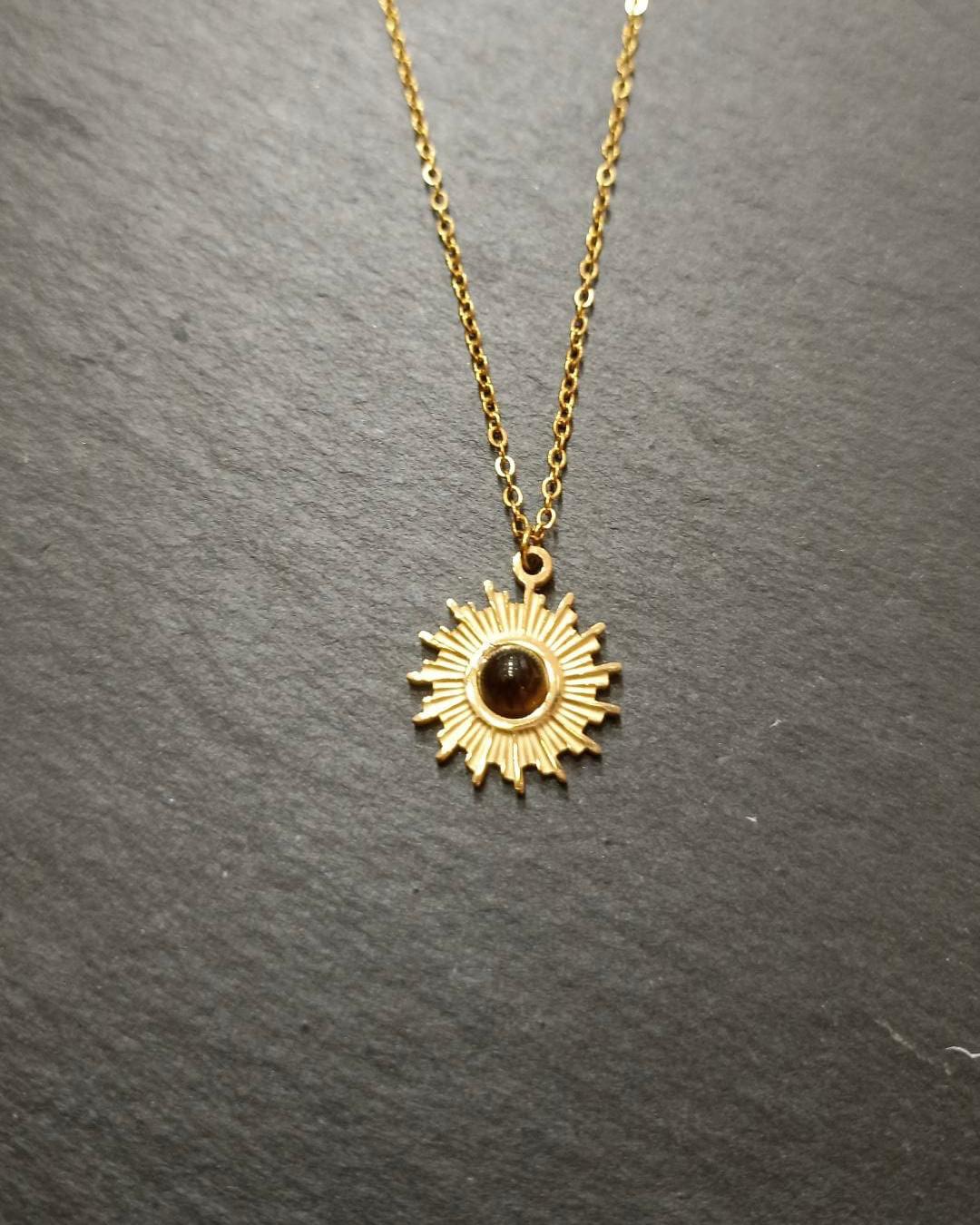 Midnight Sun Vintage Gold Kaplama Kolye