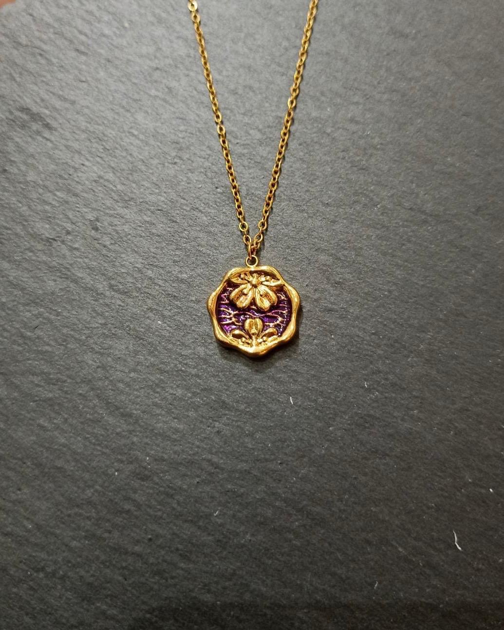 Aşk Çiçeği Vintage Gold Kaplama Kolye