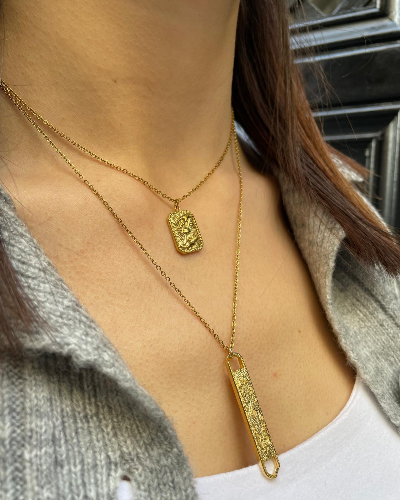 Golden Scroll Vintage Gold Kaplama Kolye