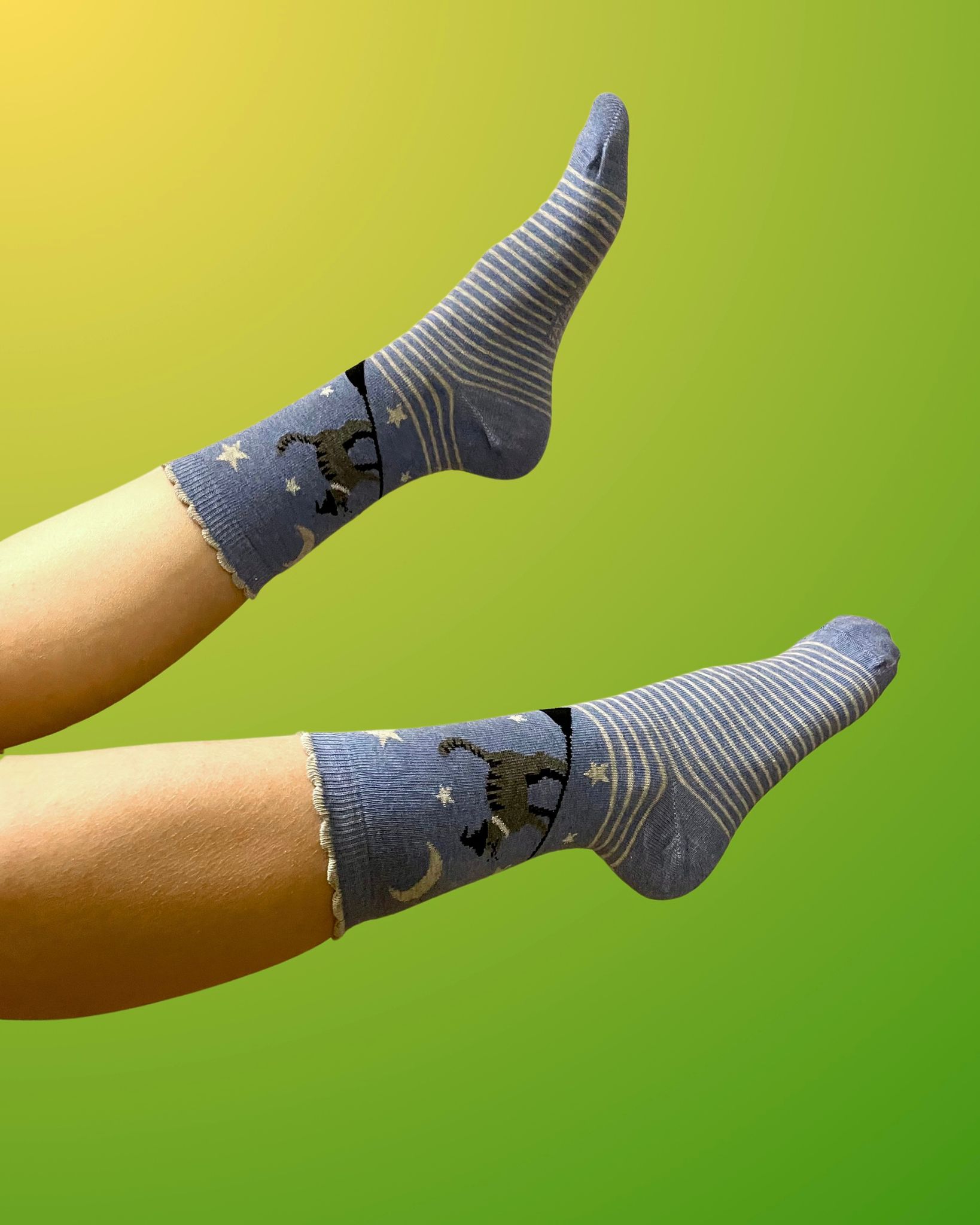 Uçan Süpürgeli Cadı Kedi Renkli Soket Çorap